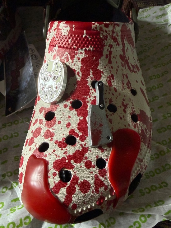 Friday the 13th crocs m8/w10 NIB never worn limited edition main image 15